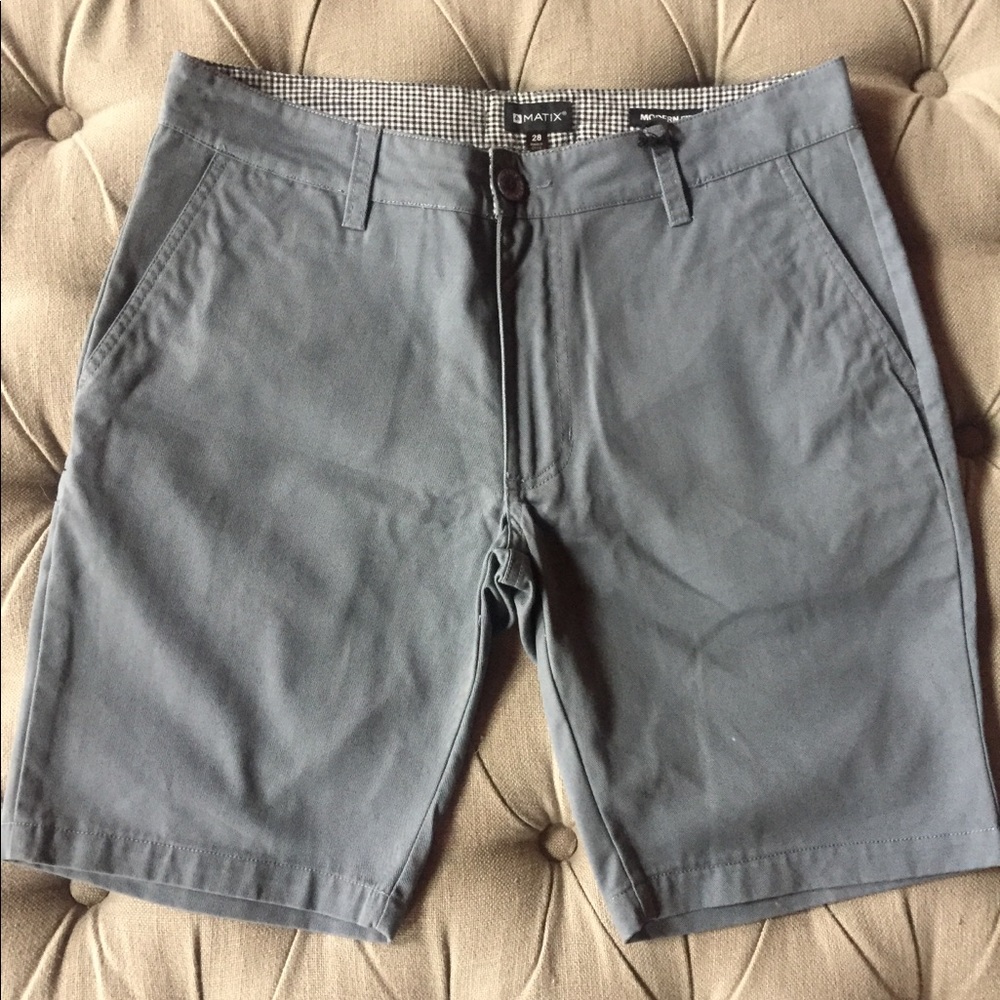 Matix modern fit grey twill Shorts Men’s sz28